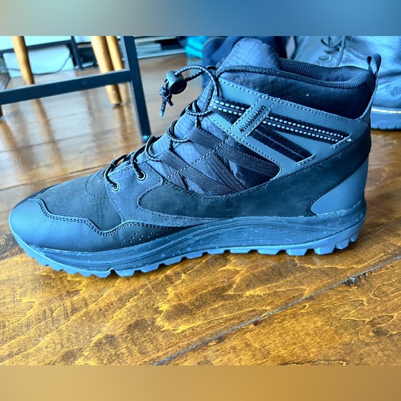 Merrel waterproof boots - Picture 2 of 6